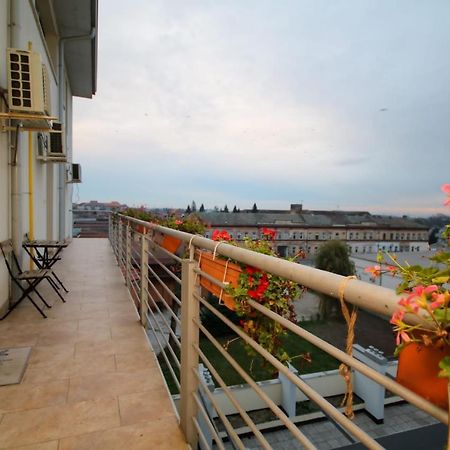 Sunrise Studio Timişoara Buitenkant foto